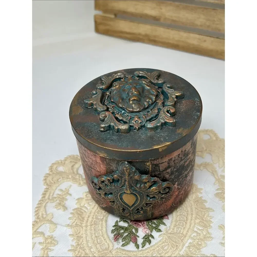Decorative Antique-Style Trinket Box  with lid in Turquoise and Bronze